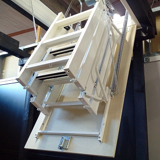 Купить Раскладная чердачная лестница с люком Fantozzi Scale Aci 4 - изображение 4